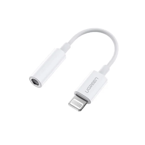 Ugreen-Lightning-male-to-3.5mm-female-audio-adapter-01